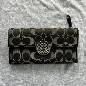 Coach Wallet Black Logo - Discontinued Item - Like New Condition